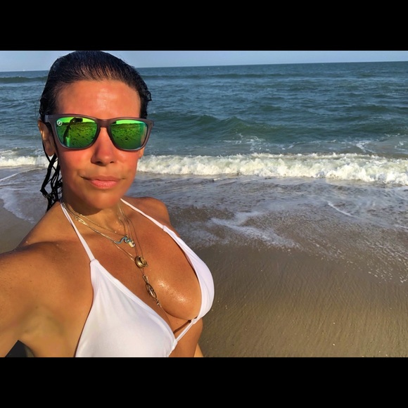 Meet your Posher, Elaine - Picture 3 of 13